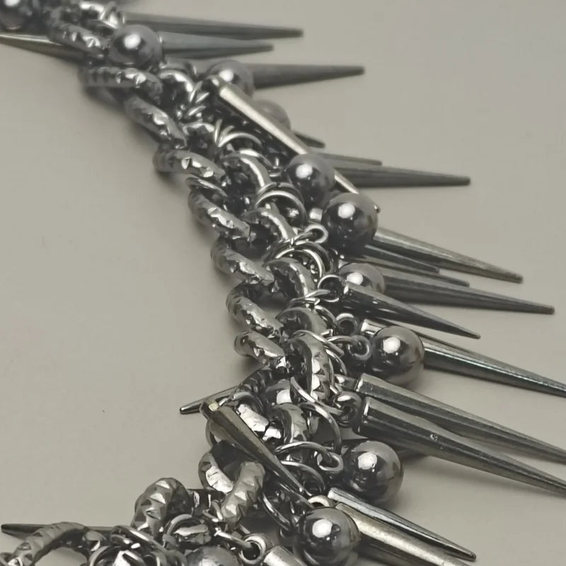 Hip Hop Rock And Roll Black Gun Plated Rivet Metal Biker Pants Chain Male Woman Fashion Rock And Roll Accessories Retro KeyChain