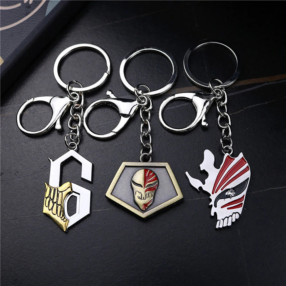 Bleach Kurosaki Ichigo Mask Keychains Anime Key Chain Metal Retro Keyring For Women Men Charm Accessories Pendant Llaveros Gifts