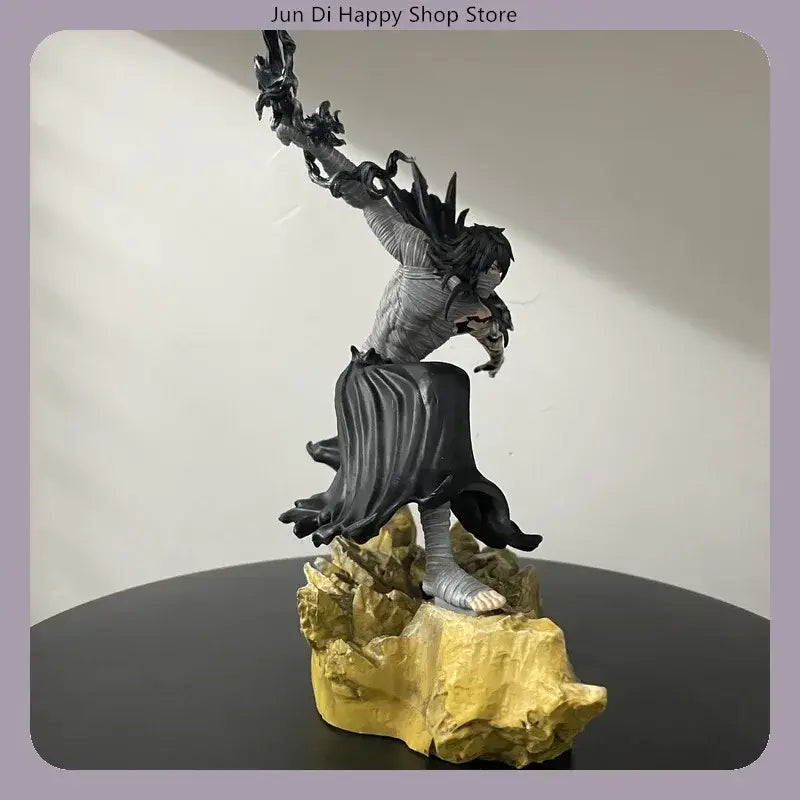 Black and gray resin final getsuga tensho anime figurine of ichigo wielding weapon on golden rocky base 23cm