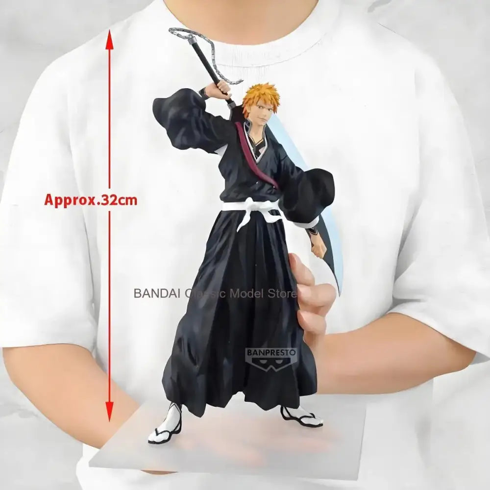 Black and white ichigo kurosaki grandista pvc figure in traditional attire holding a sword with detailed sculpting