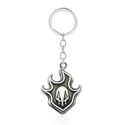 Silver flame-shaped bleach ichigo mask necklace with skull emblem made of durable zinc alloy with antique finish
