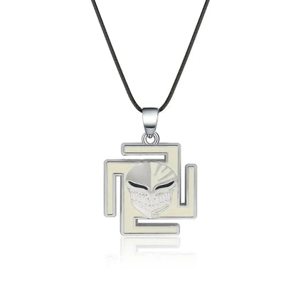 Silver-toned bleach ichigo mask necklace with detailed skull design in durable zinc alloy geometric frame