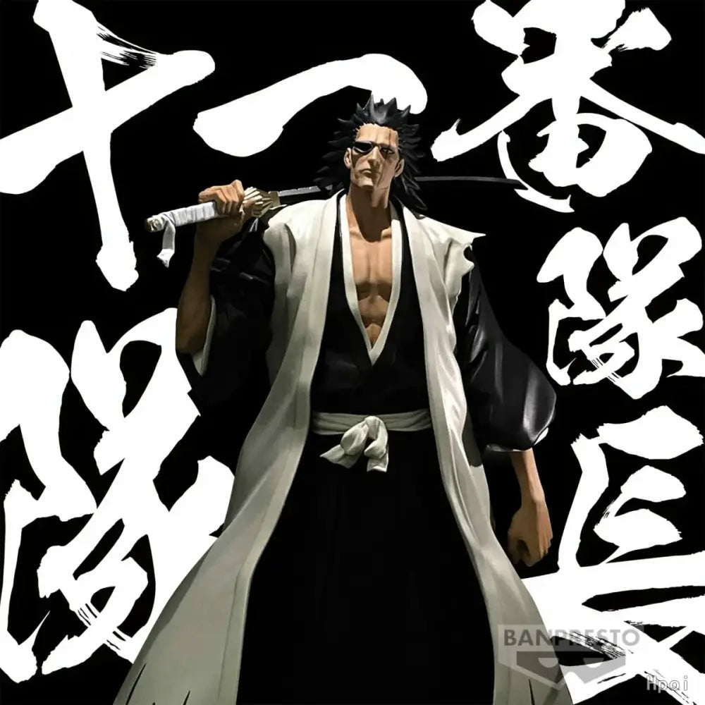 Black and white bleach kuchiki rukia pvc figure standing statue 18.5cm with spiky hair eyepatch and sword