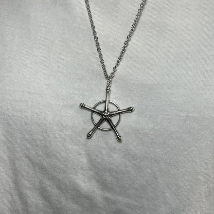 Silver-toned zinc alloy amulet necklace with five-pointed star pendant and adjustable chain inspired by bleach uryu ishida