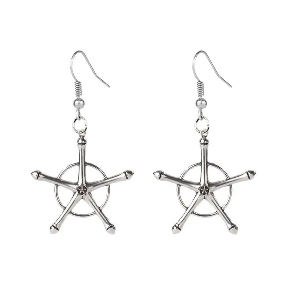 Silver star shaped earrings with central ring and polished metal tips from bleach uryuu ishida alloy choker necklace