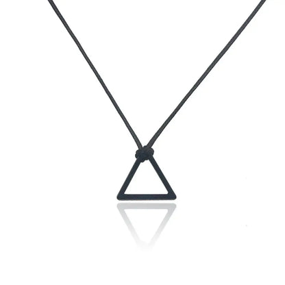 Black triangle pendant necklace with minimalist design made of alloy for chainsaw man power pull-ring accessory