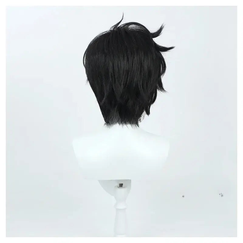 Short black synthetic wig with textured layered cut for sung jinwoo solo leveling cosplay