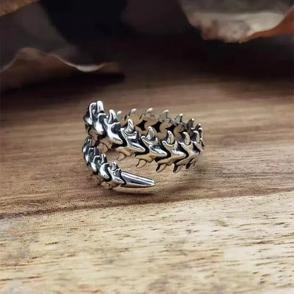 Silver tokyo ghoul kaneki ken ring with intricate spiked dinosaur spine design and adjustable opening claw tip