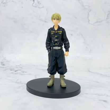 Black plastic tokyo revengers mikey pvc figure 17cm statue with blonde hair in dark uniform standing on black base